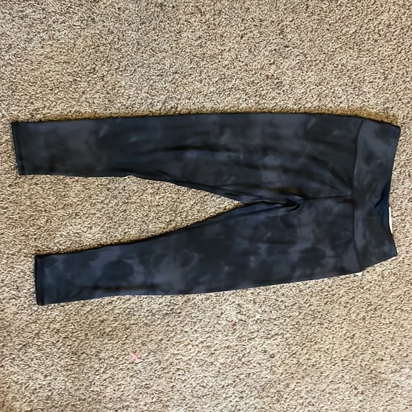 HUGE LEGGING BUNDLE - Picture 7 of 12